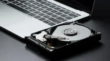 computer-hard-drives-data-backup